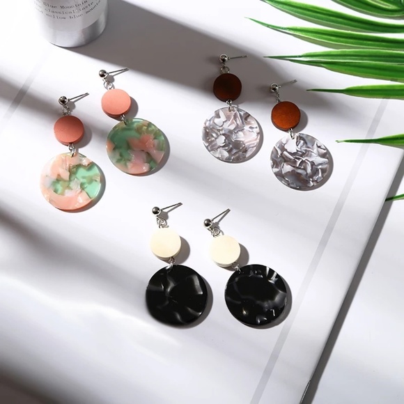 5 for $25 Acrylic Resin Double Circle Earrings - Picture 6 of 7